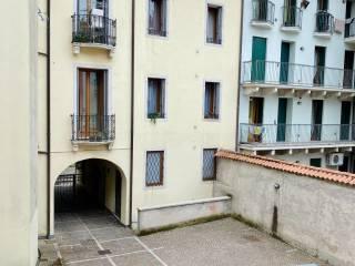 Appartamento via Pasubio 154, Centro, Schio — foto 11 di 15