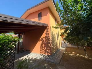 Villa bifamiliare via Alessandro il Molosso, Tivolille Pasquali Merenzata, Mendicino — foto 40 di 46