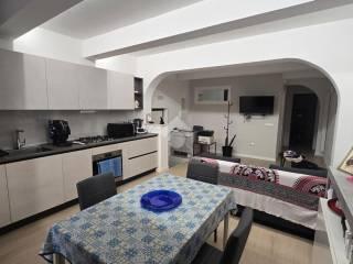 Monolocale via Fiera Vecchia 40, Centro, Salerno — foto 12 di 26