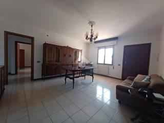 Quadrilocale via carlo cattaneo 41, Centro, Nepi — foto 17 di 38