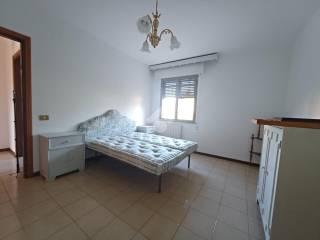 Quadrilocale via carlo cattaneo 41, Centro, Nepi — foto 11 di 38