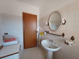 Quadrilocale via carlo cattaneo 41, Centro, Nepi — foto 6 di 38
