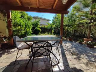 Villa unifamiliare via Grotta del Cavallone 4, Stazione Centrale - Corso Vittorio, Pescara — foto 6 di 55