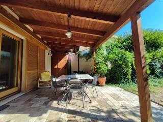 Villa unifamiliare via Grotta del Cavallone 4, Stazione Centrale - Corso Vittorio, Pescara — foto 10 di 55
