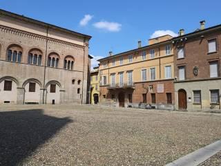 Terratetto unifamiliare vicolo del Vescovado, Centro Storico, Parma — foto 12 di 27