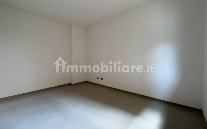 Trilocale via Livorno 70, Centro, Ladispoli