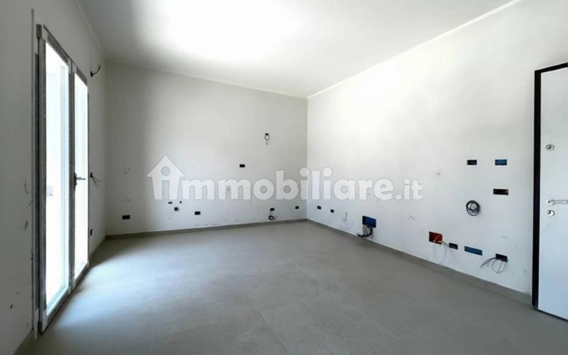 Trilocale via Livorno 70, Centro, Ladispoli — foto 12 di 29