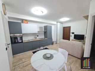 Bilocale via Monte Nero 20, Centro, Jerago con Orago — foto 12 di 12