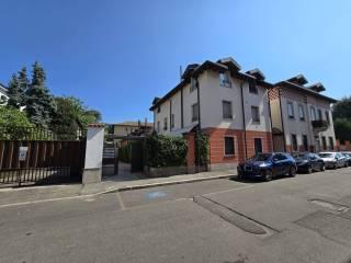 Bilocale via Antonio Stoppani 11, Via Lecco - Via Bergamo, Monza — foto 17 di 32