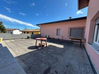 Appartamento ottimo stato, su più livelli, San Lorenzo, Valvasone Arzene — foto 3 di 13