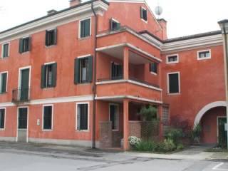 Bilocale buono stato, secondo piano, Centro, Lendinara — foto 2 di 12