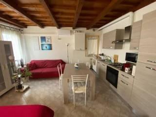 Monolocale buono stato, primo piano, Centro, Lendinara — foto 10 di 11