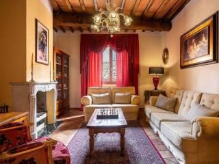Appartamento ottimo stato, secondo piano, Colle Alta, Borgo Nuovo, Colle di Val d'Elsa — foto 8 di 12