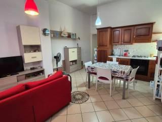 Trilocale ottimo stato, piano terra, Centro, Piombino
