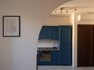 Quadrilocale via Giacomo Matteotti 6, Centro, Todi — foto 3 di 18