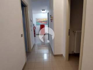 Appartamento buono stato, piano rialzato, Ospedale - Villaggio Manenti, Reggio Emilia — foto 4 di 12