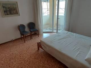 Trilocale piazza Giuseppe Mazzini, Centro, Sesto Calende — foto 7 di 12