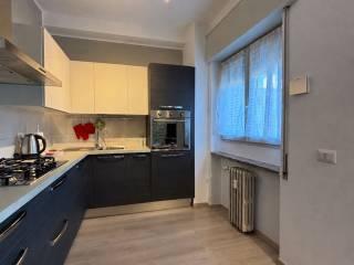 Bilocale via Leopoldo Franzosini 37, Intra, Verbania