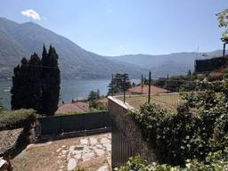 Bilocale 80 m², Laglio