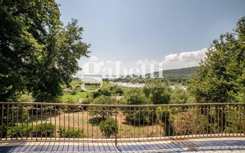Villa unifamiliare via Settevene Est, Trevignano Romano — foto 2 di 47
