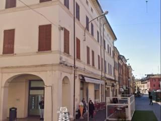 Quadrilocale piazza Giuseppe Verdi 14, Centro, Finale Emilia