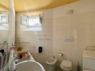 Trilocale via dei Lauri 7, Centro, San Felice del Benaco — foto 2 di 18