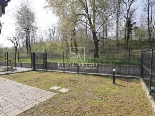 Bilocale via Vittorio Veneto, Faloppio — foto 11 di 14