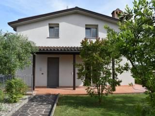 Villa unifamiliare via Luigi Caprera, Castel del Piano - Pila, Perugia