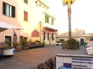 Appartamento via Martini 1, Centro, Albisola Superiore