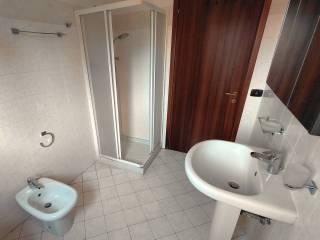 Trilocale via Beniamino Gigli, Gardenia, Reggio Emilia