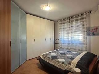 Trilocale ottimo stato, primo piano, Centro, Oleggio — foto 6 di 14