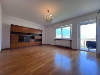 Trilocale via Portici 244, Centro, Merano — foto 10 di 13