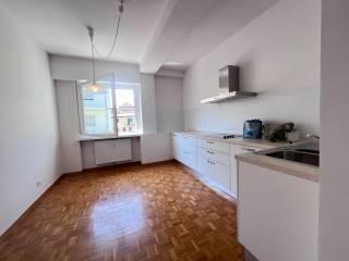 Trilocale via Portici 244, Centro, Merano — foto 9 di 13