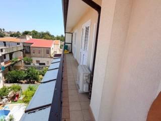 Quadrilocale via Genova 14, Centro, San Giovanni la Punta — foto 2 di 19