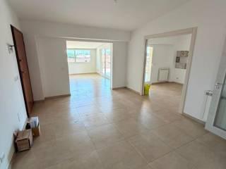 Quadrilocale via Genova 14, Centro, San Giovanni la Punta — foto 16 di 19