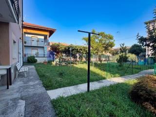 Trilocale via Don Luigi Sturzo 4, Centro, Mapello — foto 14 di 31