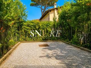 Villa unifamiliare via Giosuè Carducci, Centro, Forte dei Marmi — foto 4 di 18