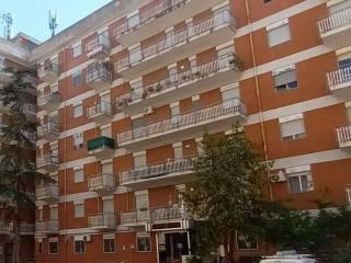 Trilocale via Mauro Amoruso 62, Poggiofranco, Bari
