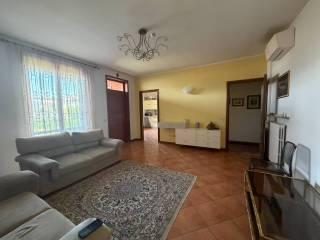 Villa unifamiliare, ottimo stato, 132 m², Centro, San Giorgio Piacentino — foto 3 di 16