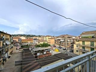 Stanza singola via Giovanni Battista Gandino 41, Bra — foto 5 di 10