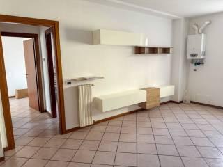 Trilocale corso Giuseppe Mazzini 102, Bussolengo — foto 9 di 15