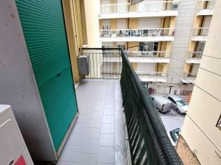 Trilocale buono stato, terzo piano, Centro, Loano — foto 17 di 19