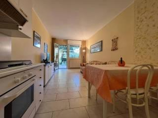 Bilocale via Aurelia, 232, Centro, Lavagna — foto 20 di 28