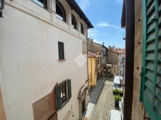 Bilocale via san francesco d'assisi 9, Centro, Saluzzo — foto 9 di 17