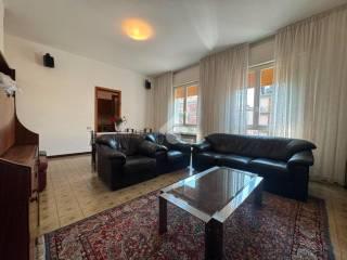Quadrilocale viale Luciano Manara, Rosta Nuova, Reggio Emilia — foto 7 di 29