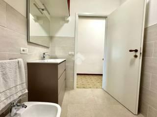 Quadrilocale viale Luciano Manara, Rosta Nuova, Reggio Emilia — foto 24 di 29