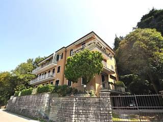 Trilocale buono stato, secondo piano, Centro, San Felice del Benaco — foto 19 di 24