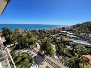 Trilocale ottimo stato, sesto piano, Arziglia, Madonna della Ruota, Bordighera — foto 6 di 30