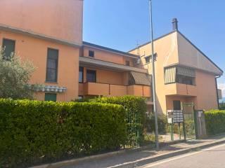 Trilocale via Giovanni Pascoli 6, Bardello con Malgesso e Bregano — foto 7 di 16
