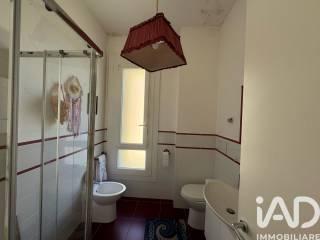 Appartamento via Del Lago 7, Centro, Arenzano — foto 6 di 17